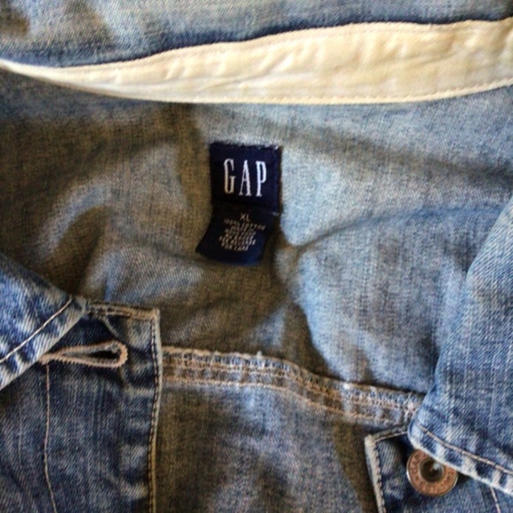 Gap Jean jacket - Picture 5 of 5